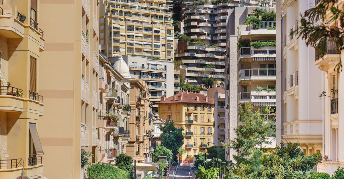 découvrez les aspects essentiels du droit immobilier, y compris les transactions, les locations, et la réglementation des biens, pour naviguer avec succès dans le marché immobilier français.