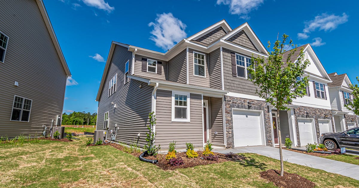 découvrez l'art de la gestion immobilière avec nos services experts. optimisez votre patrimoine immobilier grâce à une stratégie sur mesure, garantissant rentabilité et tranquillité d'esprit. profitez d'une gestion efficace avec des professionnels à votre écoute.