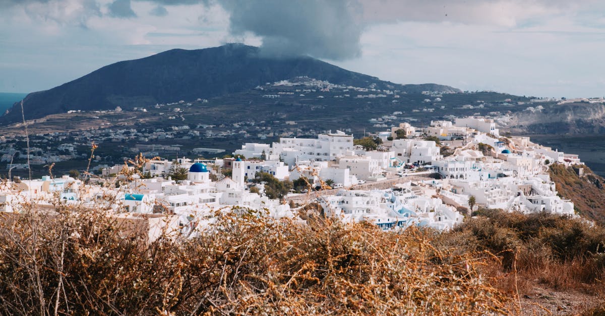 découvrez des villages pittoresques où la tradition rencontre la beauté naturelle. explorez des ruelles charmantes, savourez des spécialités locales et plongez dans l'authenticité de la vie rurale.