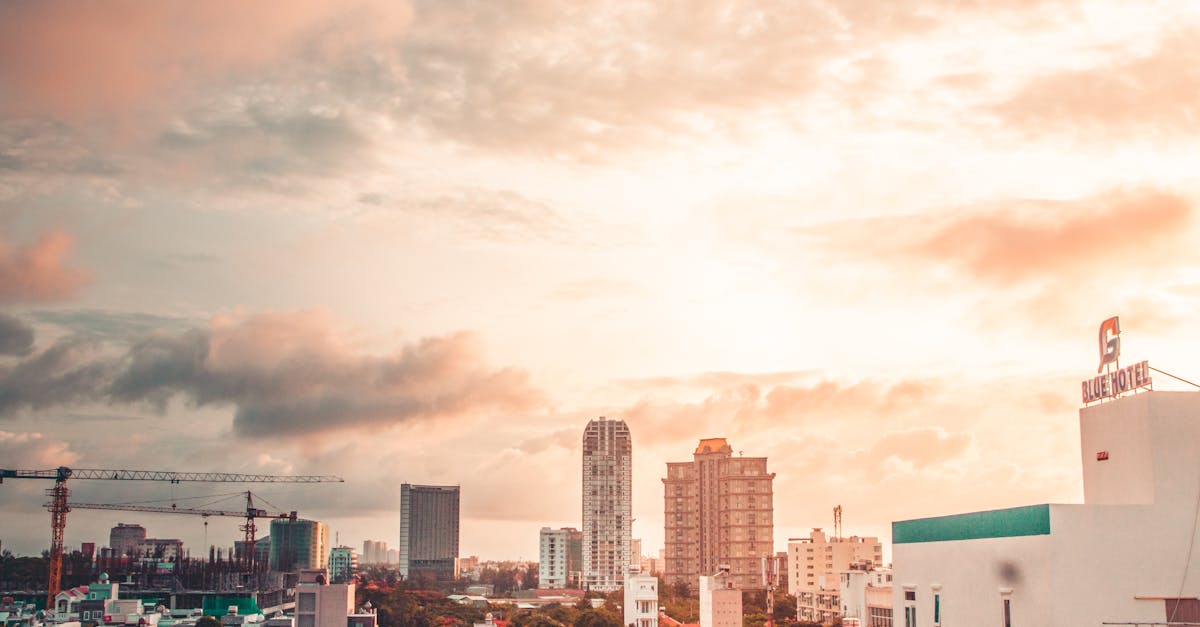 découvrez l'univers du développement immobilier : stratégies d'investissement, tendances du marché, et techniques innovantes pour transformer des projets en réussites durables. que vous soyez investisseur, promoteur ou passionné, explorez les clés d'un développement réussi.