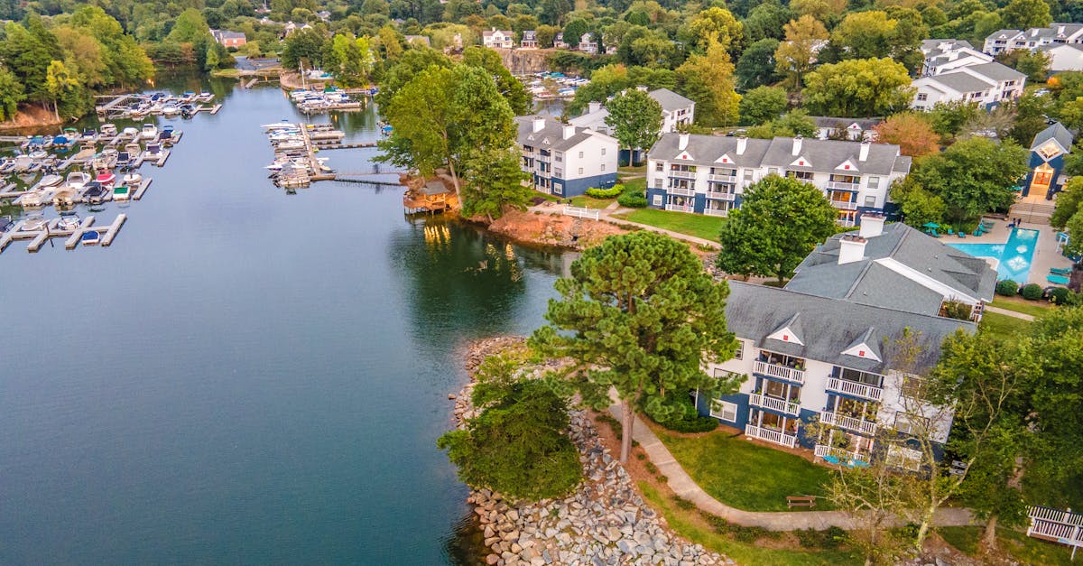 découvrez nos maisons de vacances idéales pour des escapades inoubliables. que vous recherchiez une retraite tranquille à la montagne ou un séjour vivifiant au bord de la mer, nos logements confortables et bien équipés répondront à toutes vos attentes. profitez de moments mémorables en famille ou entre amis dans nos locations de rêve.