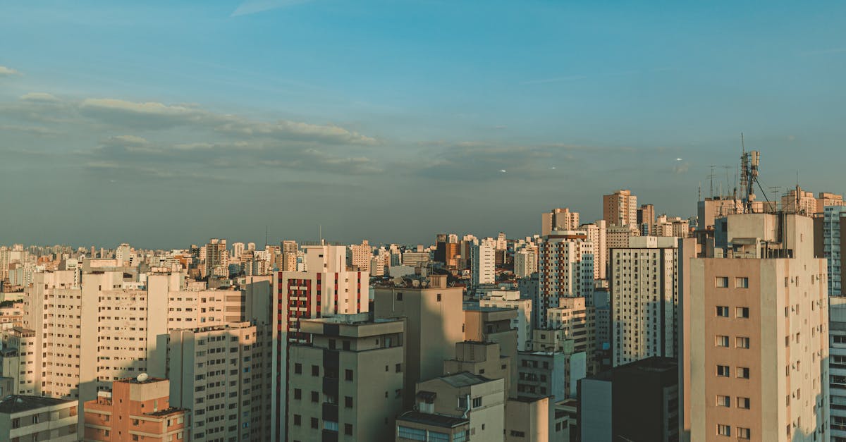 découvrez les tendances et analyses du marché immobilier : prix, investissements, et conseils pour naviguer dans l'univers de l'immobilier en france.