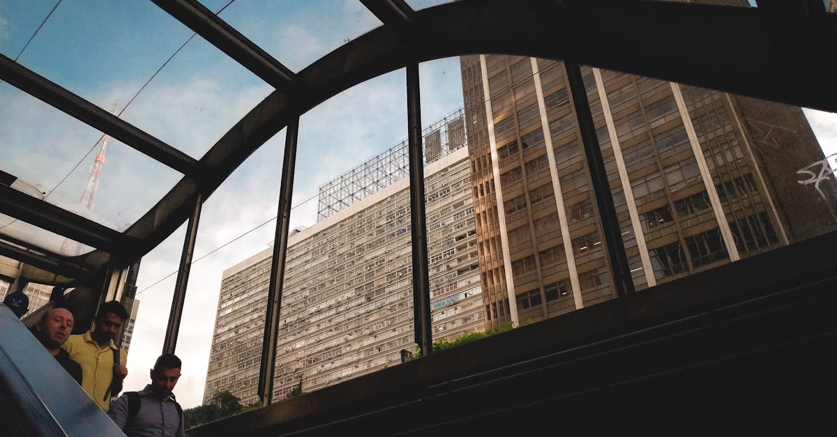 découvrez le marché de l'immobilier commercial, ses tendances, opportunités et conseils pour investir efficacement. explorez des stratégies pour maximiser vos profits dans cet secteur dynamique.