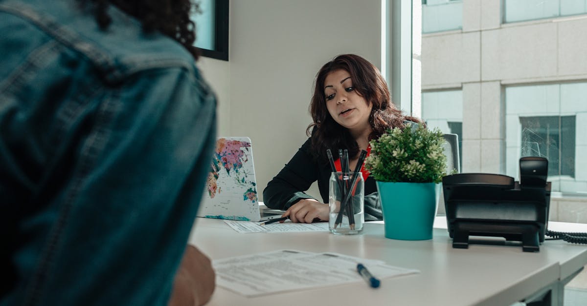 découvrez notre expertise en immobilier, où nous vous aidons à naviguer dans le marché avec des conseils avisés, des analyses approfondies et des solutions sur mesure pour maximiser votre investissement.