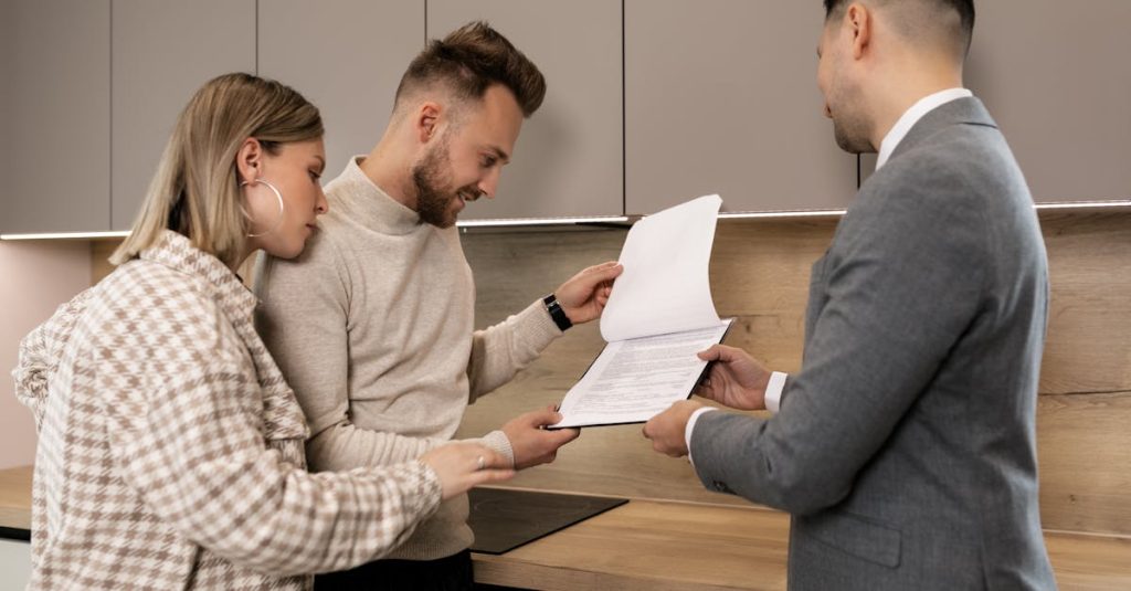 découvrez nos conseils essentiels pour acheter une maison : étapes clés, erreurs à éviter et astuces pour obtenir le meilleur prix. réalisez votre rêve immobilier en toute sérénité.