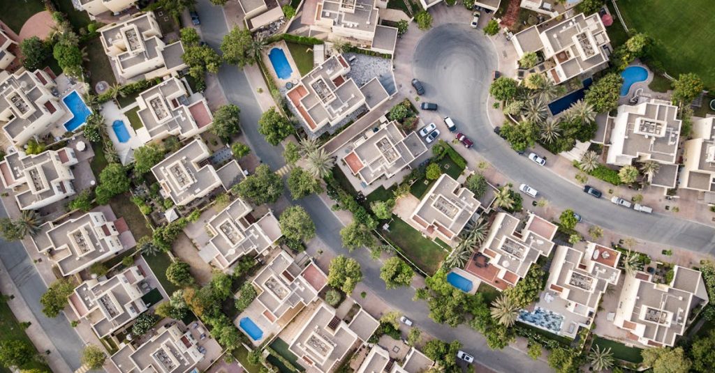 découvrez le monde fascinant de l'immobilier : investissements, tendances du marché, conseils d'achat et vente, ainsi que des astuces pour maximiser la valeur de vos biens. explorez les opportunités qui s'offrent à vous dans le secteur immobilier.