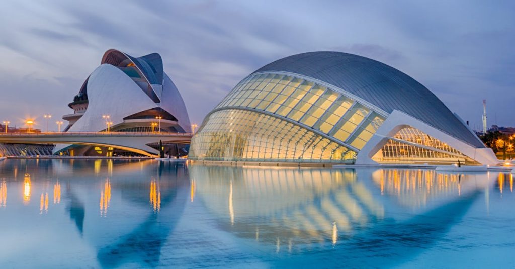 découvrez l'univers fascinant de l'architecture, où créativité et ingénierie se rencontrent pour façonner des espaces innovants et durables. explorez les tendances, styles et techniques qui transforment notre paysage urbain.