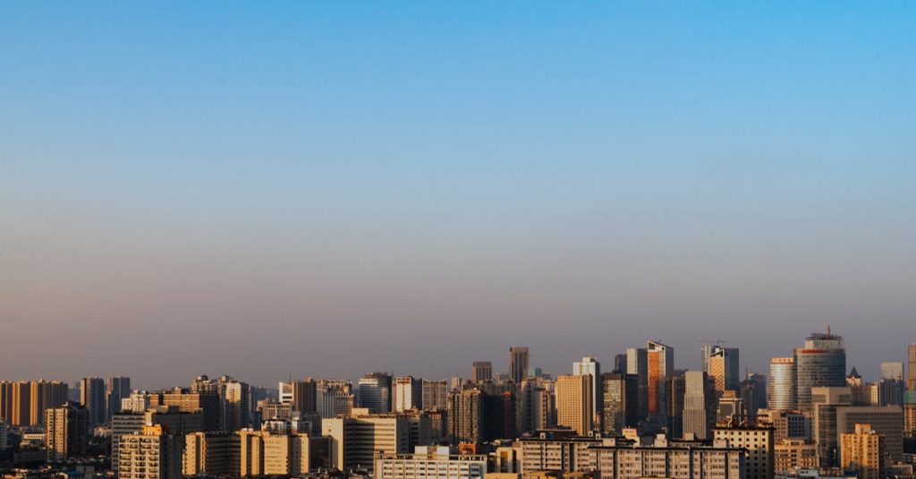 découvrez comment investir dans l'immobilier avec succès. nos conseils et stratégies vous guident pour maximiser vos rendements et bâtir votre patrimoine grâce à des opportunités d'investissement immobilier.