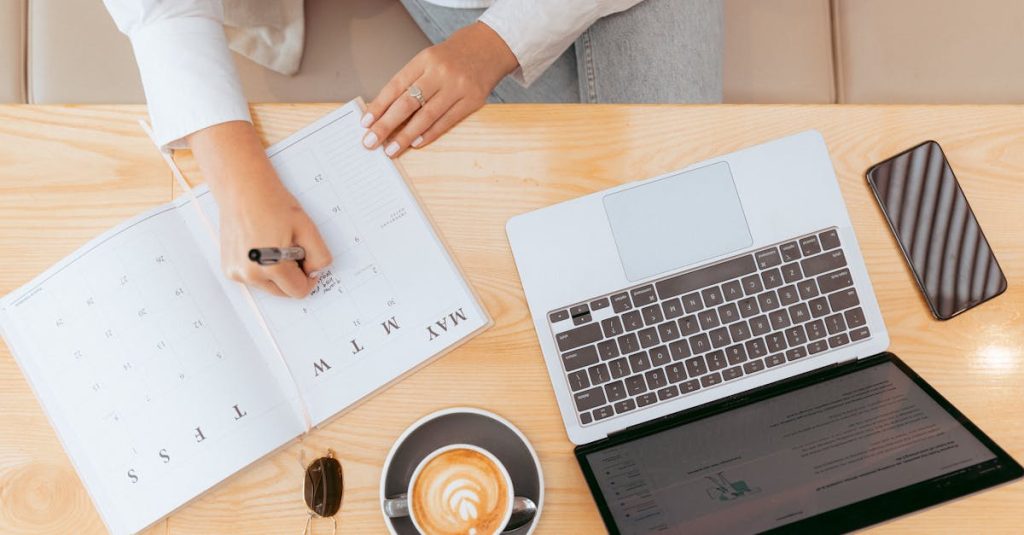 découvrez nos solutions de location de bureaux adaptées à vos besoins, avec des espaces modernes et flexibles pour stimuler votre productivité. profitez d'un emplacement stratégique et d'un environnement de travail collaboratif dès aujourd'hui.