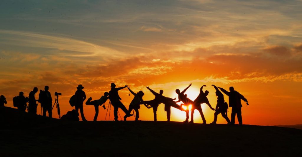 découvrez comment bâtir une communauté dynamique et engageante, où chaque membre contribue à la réussite collective. explorez des stratégies, des outils et des conseils pour favoriser les interactions et créer un environnement inclusif.