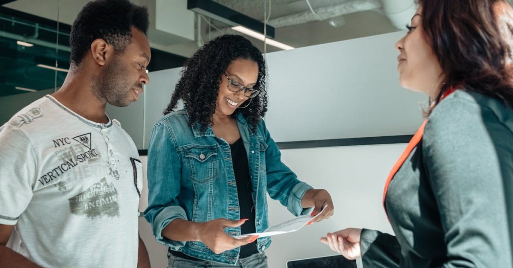 découvrez notre expertise en immobilier pour vous accompagner dans l'achat, la vente et la gestion de biens. profitez de conseils personnalisés et d'une analyse approfondie du marché pour optimiser vos investissements et réaliser vos projets immobiliers avec succès.