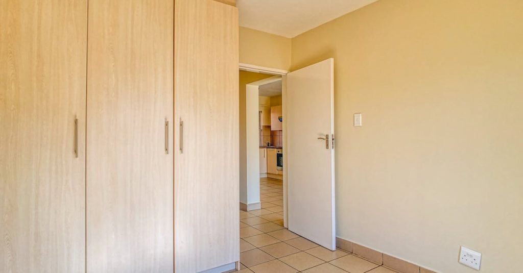 découvrez nos offres de locations immobilières, idéales pour investir dans un bien locatif ou trouver votre prochain chez-vous. explorez nos propriétés variées qui répondent à tous vos besoins et profitez d'un accompagnement personnalisé dans votre recherche.