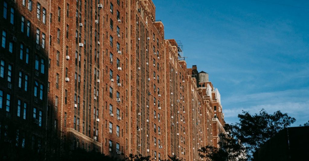 découvrez le concept de rent indexing, une méthode innovante pour ajuster les loyers en fonction des fluctuations du marché. optimisez vos investissements immobiliers et assurez une rentabilité durable grâce à cette pratique essentielle.