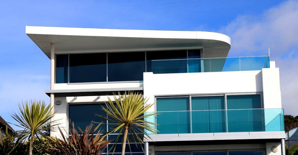 découvrez les opportunités d'investissement en immobilier côtier : des propriétés en bord de mer aux paysages à couper le souffle. explorez notre sélection de maisons de plage, appartements en bord de mer et terrains, idéalement situés pour profiter du meilleur de la vie côtière.
