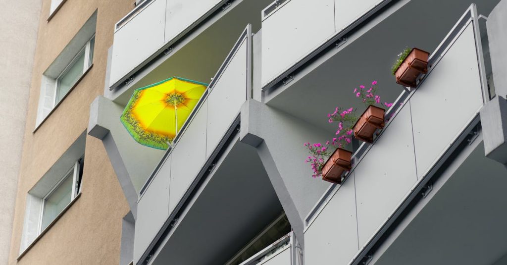 découvrez l'univers du promoteur immobilier : un acteur clé de la construction et du développement de projets résidentiels et commerciaux, alliant expertise, innovation et passion pour façonner des espaces de vie durables et attractifs.