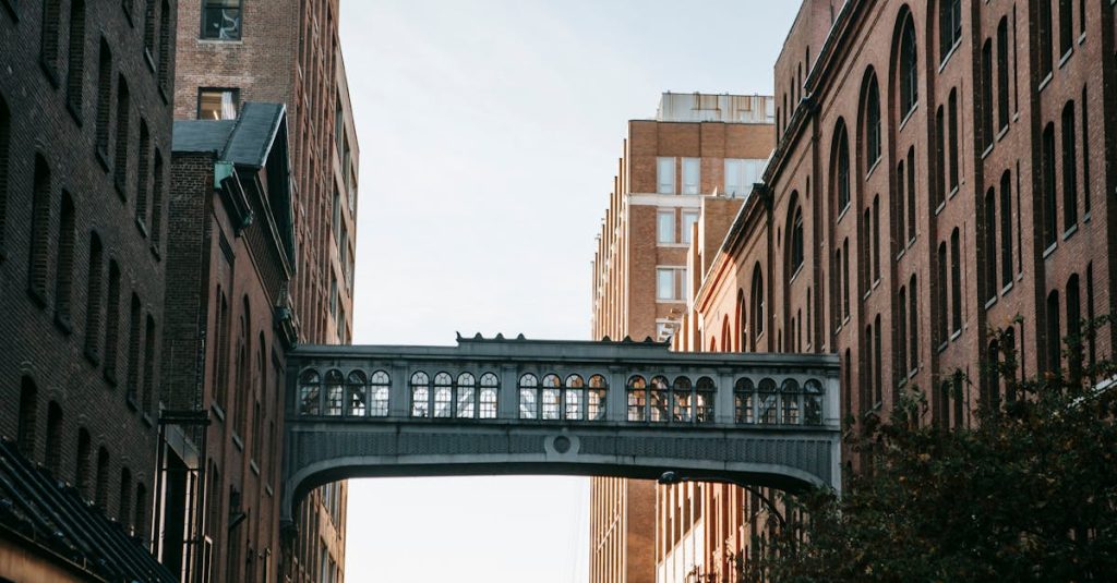 découvrez les tendances et les opportunités du marché de l'immobilier avec notre guide des développeurs immobiliers. apprenez comment ces professionnels transforment les paysages urbains et contribuent au développement durable.