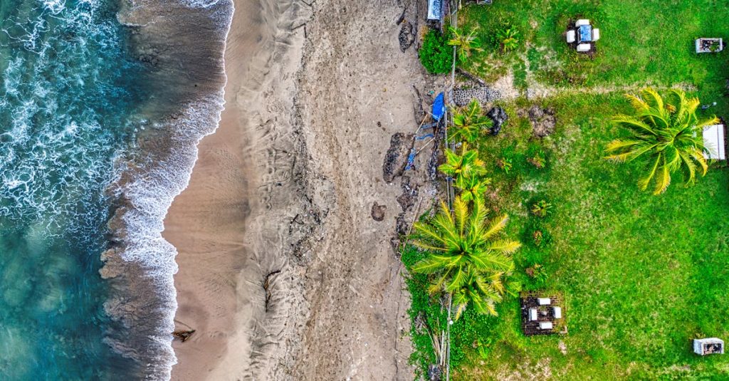 découvrez notre sélection exclusive de propriétés en bord de mer, offrant des vues imprenables, un accès direct à la plage et un cadre de vie idyllique. que vous cherchiez une maison de vacances ou un investissement immobilier, trouvez votre havre de paix au bord de l'eau.