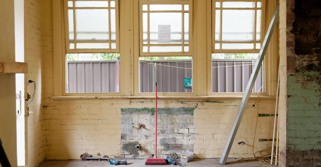 découvrez des conseils et astuces pour réussir votre projet de rénovation, que ce soit pour rénover une pièce, améliorer votre maison ou transformer votre espace de vie. suivez nos guides pratiques et inspirez-vous des dernières tendances en matière de rénovation.