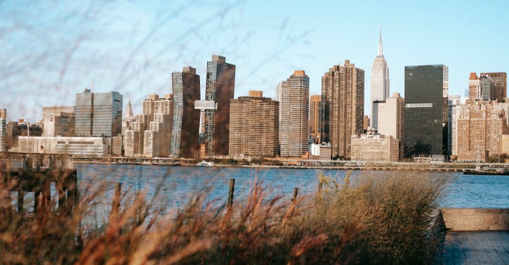 découvrez votre futur chez-vous lors de nos visites de propriétés. obtenez un aperçu unique des espaces, des commodités et de l'ambiance de chaque logement. réservez dès aujourd'hui pour explorer de nouvelles opportunités et trouver la maison de vos rêves.
