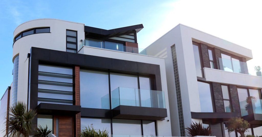 découvrez l'immobilier de luxe, où l'élégance et le confort se rencontrent. explorez des propriétés exclusives, des villas somptueuses et des appartements raffinés offrant des vues imprenables et des aménagements haut de gamme. votre rêve immobilier à portée de main.